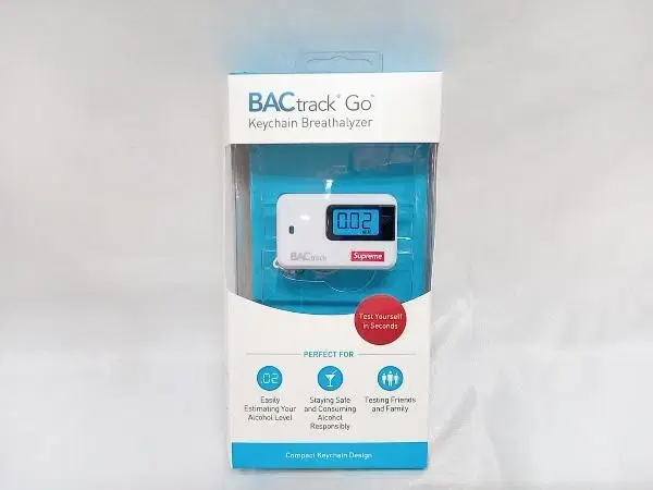 SupremeBACtrack Go keychain Breathalyzer